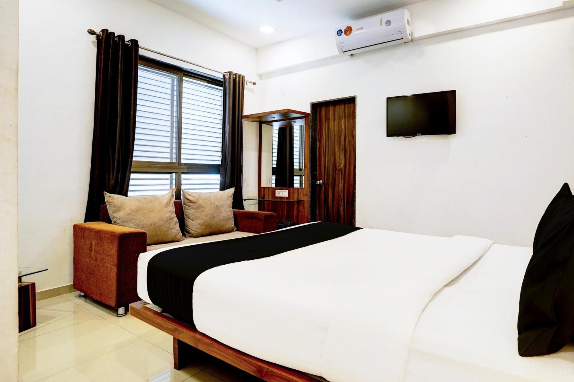 Super Hotel O Nashik Road Formerly The Address Hotel 外观 照片