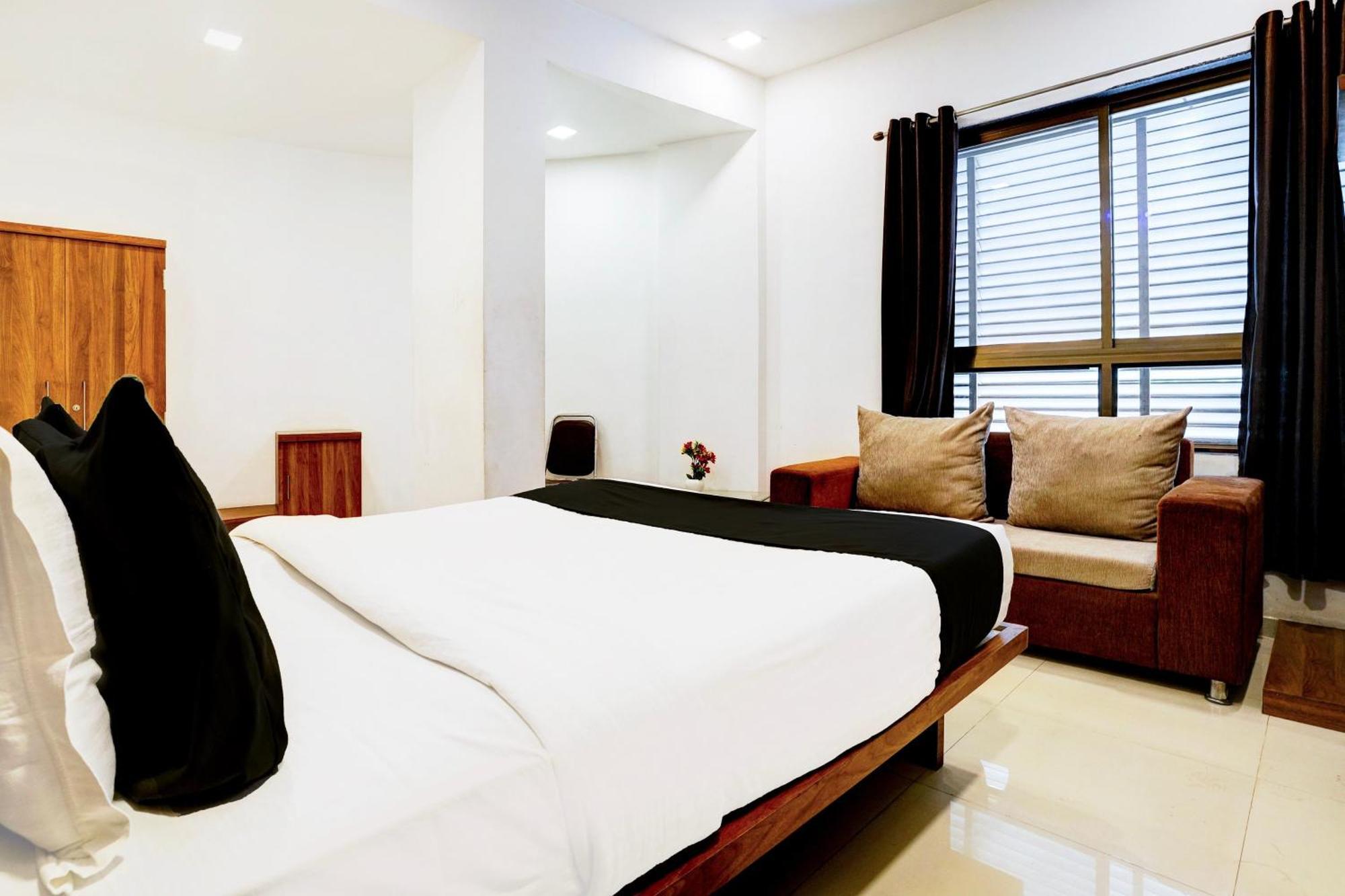 Super Hotel O Nashik Road Formerly The Address Hotel 外观 照片