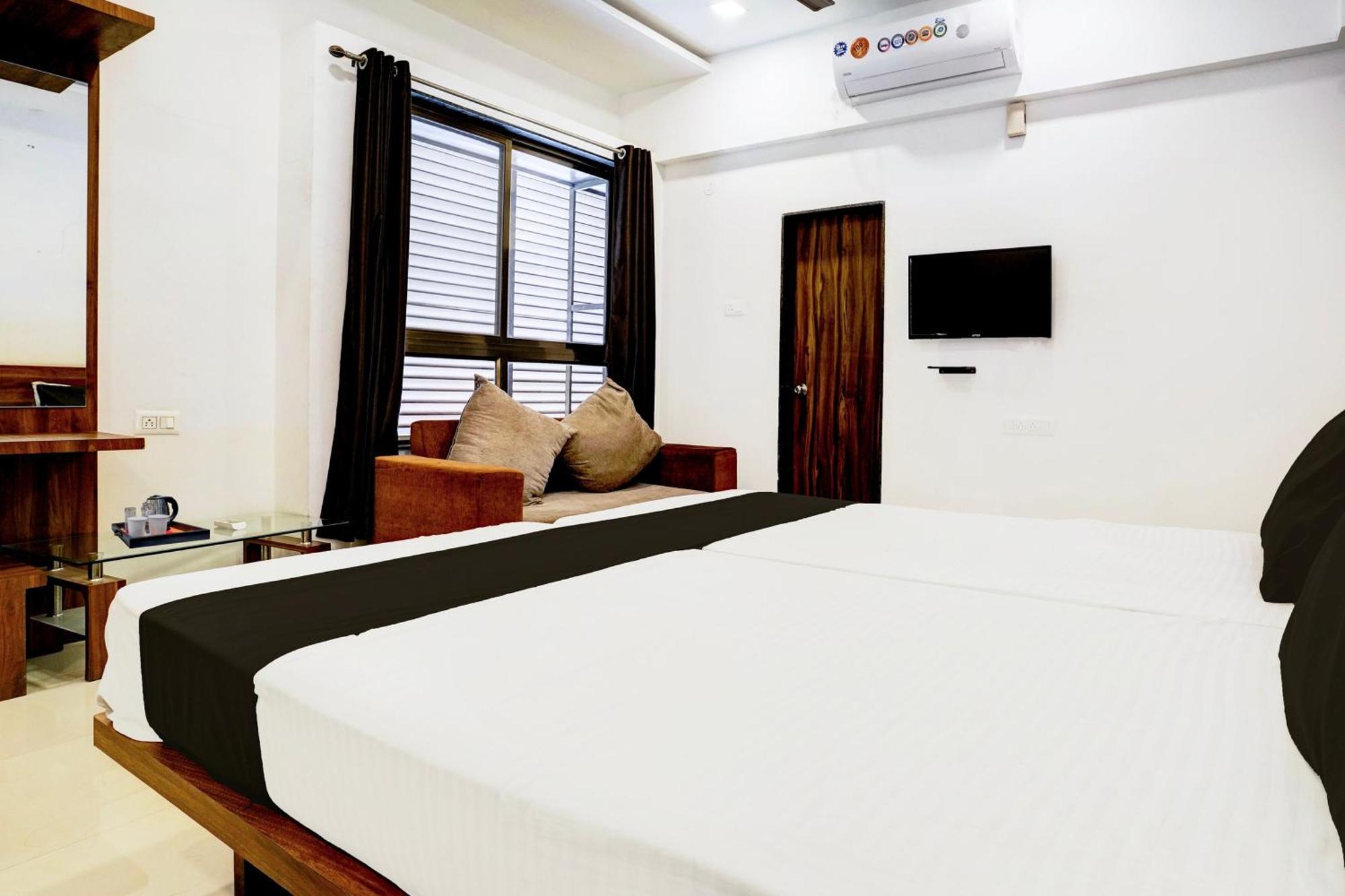 Super Hotel O Nashik Road Formerly The Address Hotel 外观 照片