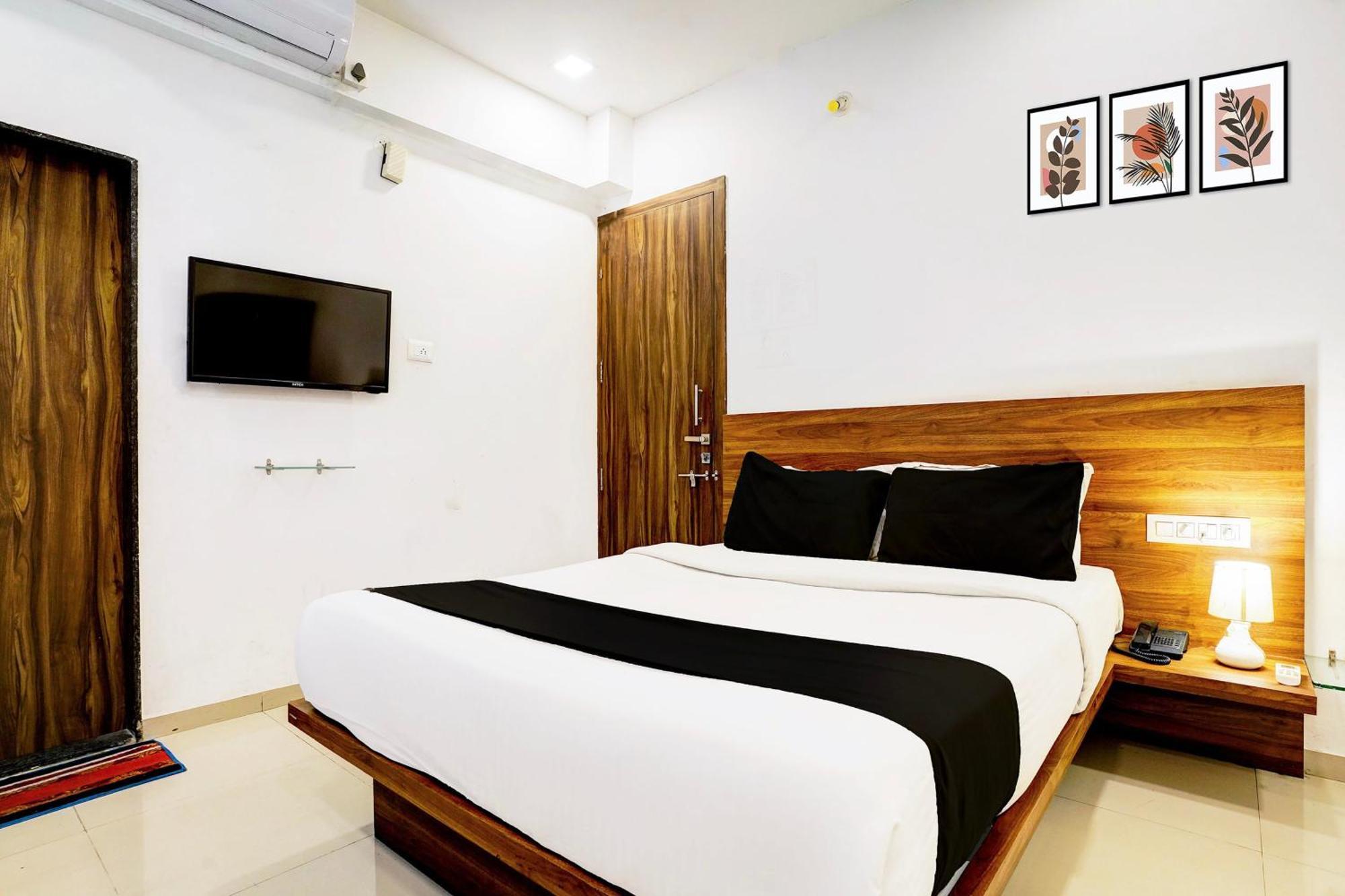 Super Hotel O Nashik Road Formerly The Address Hotel 外观 照片